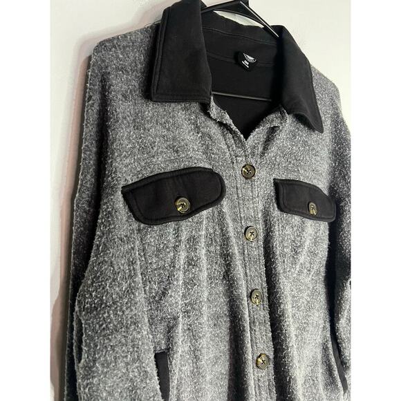 Pacsun Homecoming Button Down Shacket Size XS/S - Picture 3 of 6